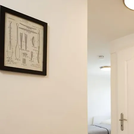Captains Quarters 2 In Apartment